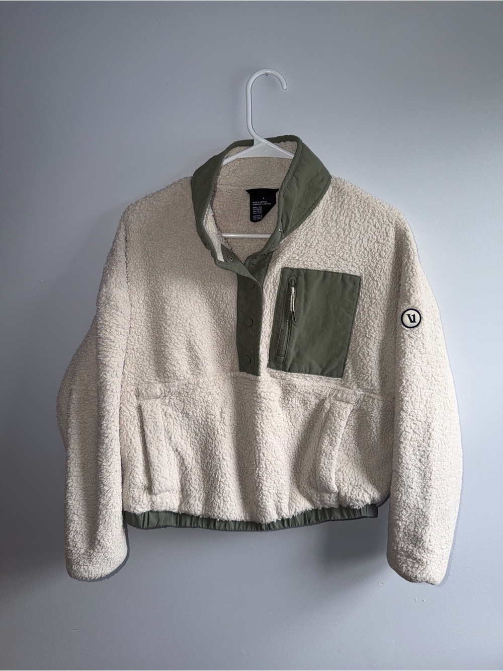 Vuori Women's Cozy Sherpa Popover S Dune Beige Green Snap T Gorp Core